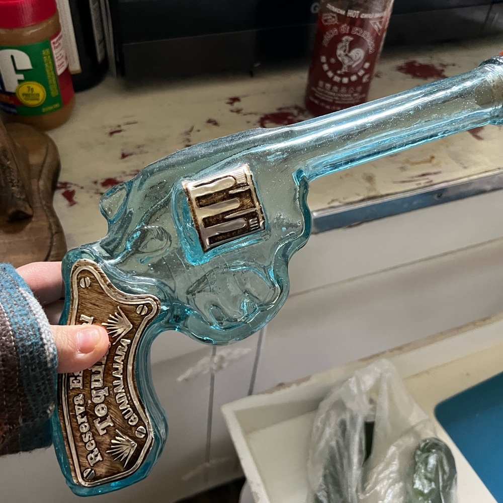 Tequila shot and gun set -Authentic collection item